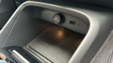 Volvo Xc40 2.0 B4P Inscription Pro 5dr Auto Petrol Estate